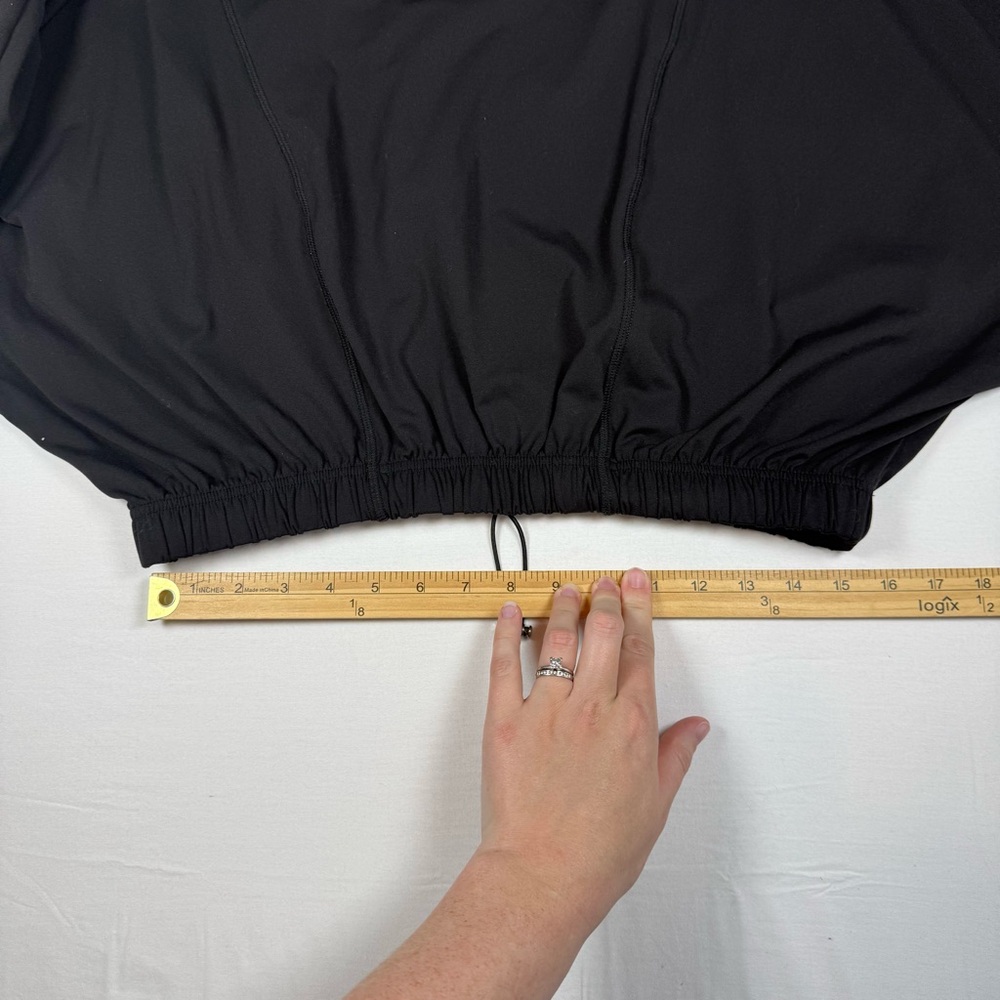 Balance Athletica Black Cropped Top - Picture 10 of 11